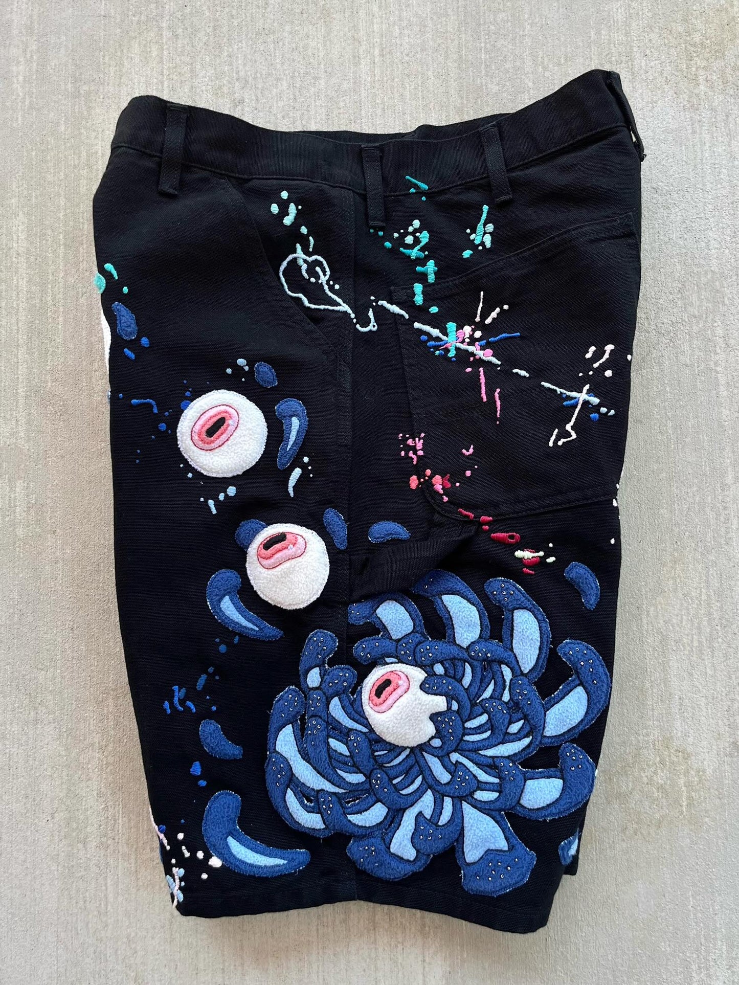 "SEEING" Shorts