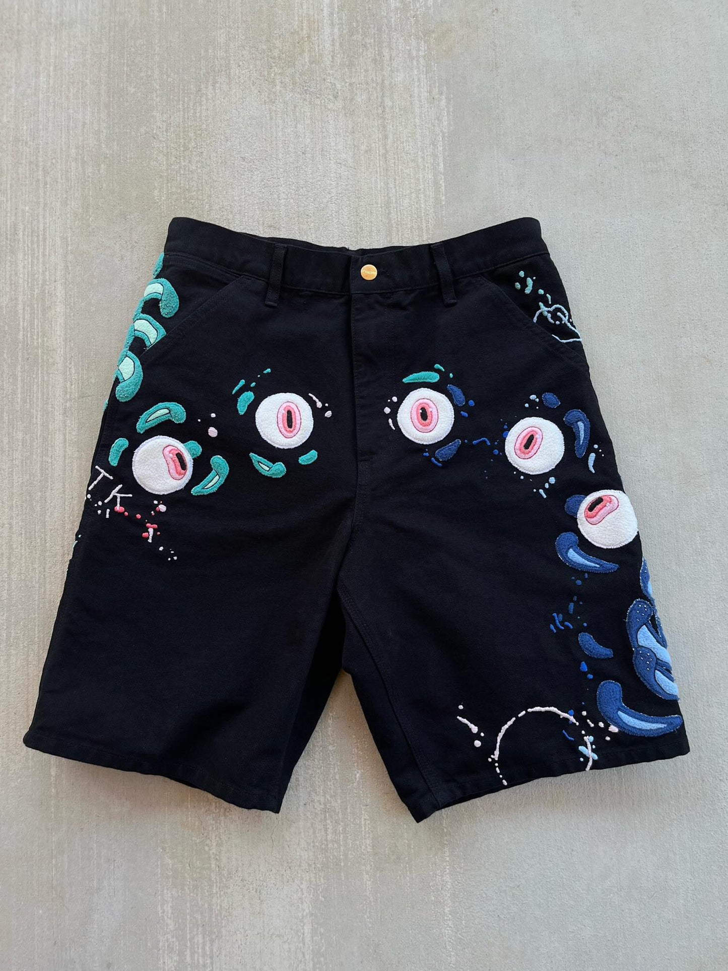 "SEEING" Shorts